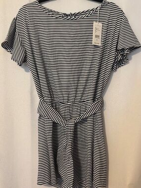 Navy White Striped Sankaty Romper Cover Up Tie Waist Size M NWT Vineyard Vines